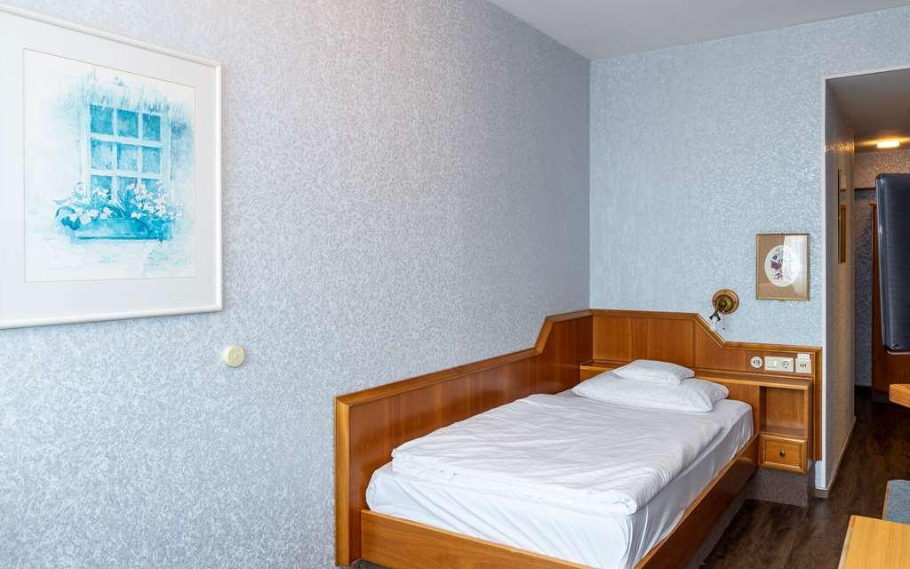 Trip Inn Aschaffenburger Hof Room photo