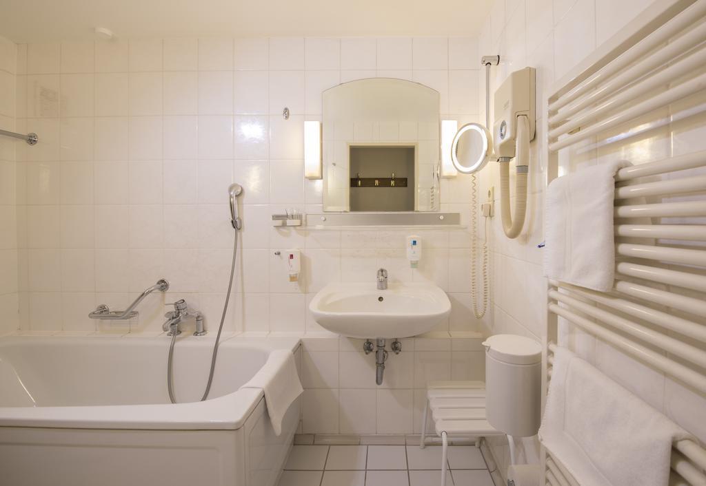 Trip Inn Aschaffenburger Hof Room photo